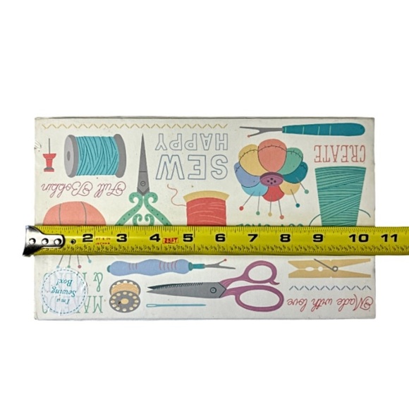 Molly & Rex White Two Layer Storage Sewing Box - Picture 13 of 15